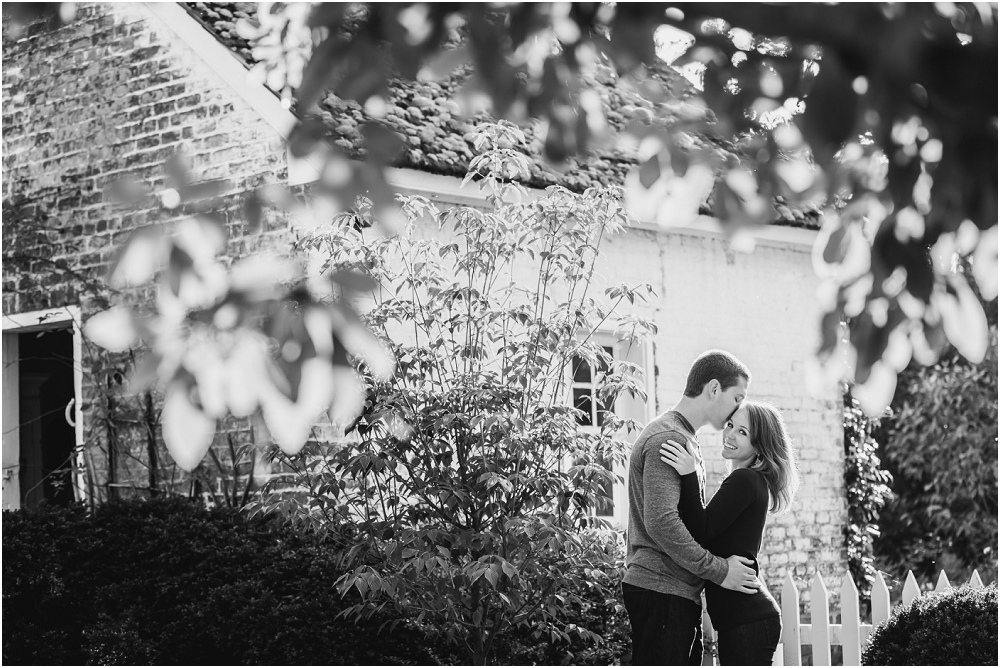 Tuckahoe Plantation Engagement Session Wedding Richmond Virginia Wedding Photographers_0110