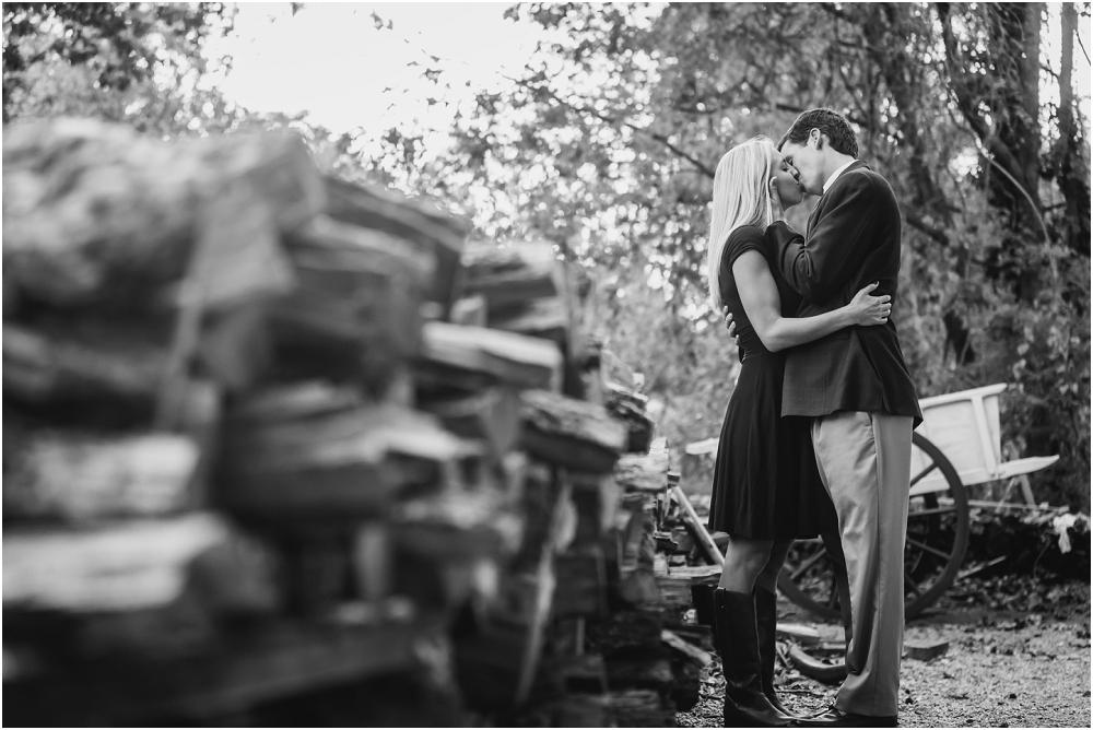 William and Mary Williamsburg Engagement Session Richmond Virginia Wedding Photographer Virginia Wedding_0898