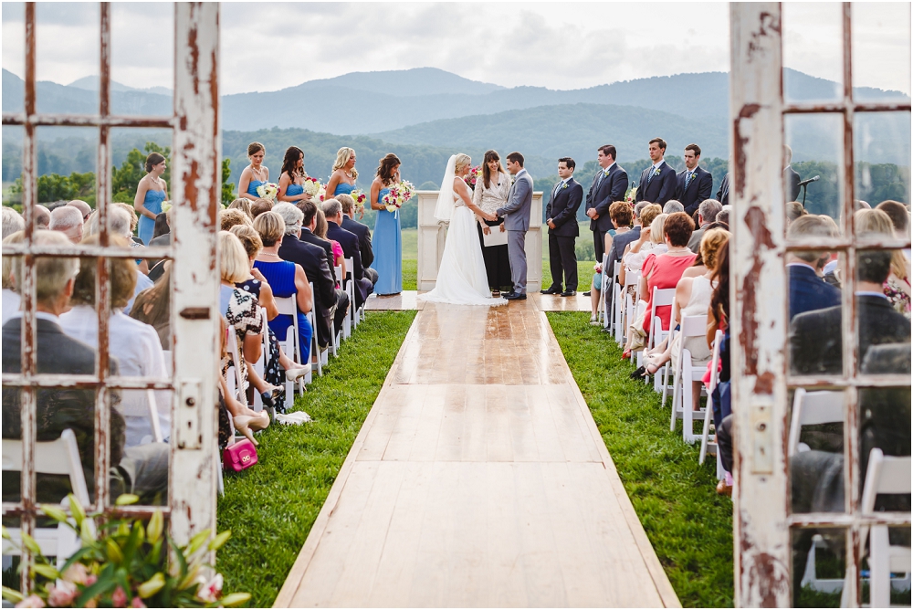 Pippin Hill Farm and Vineyard Wedding Charlottesville Wedding Richmond Virginia Wedding Photographer Virginia Wedding_0177