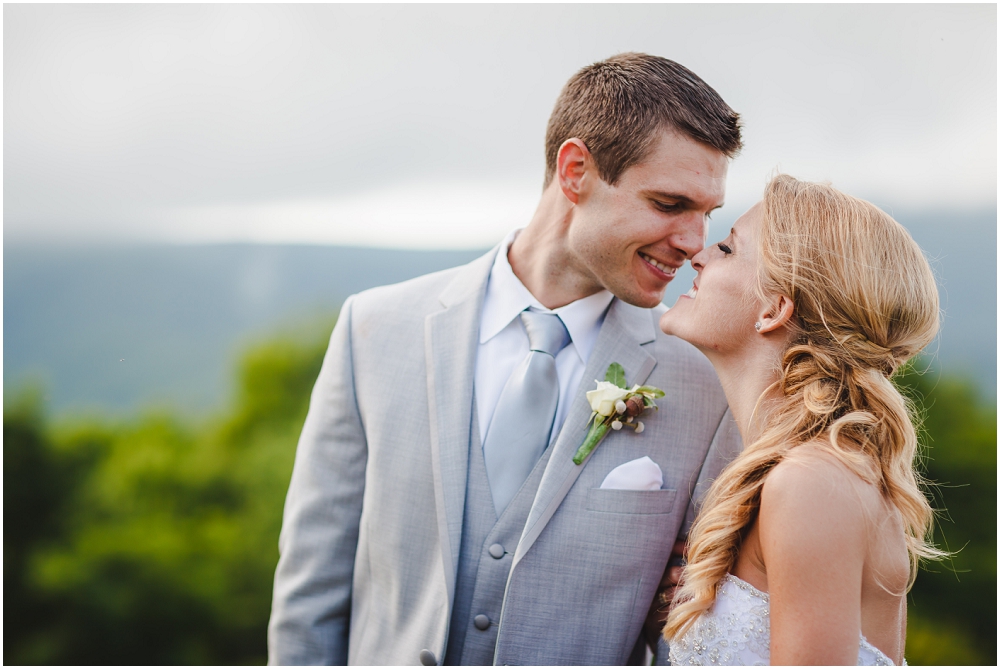 Lexington Virginia Wedding House Mountain Inn Virginia Wedding Richmond Wedding photographers_0026