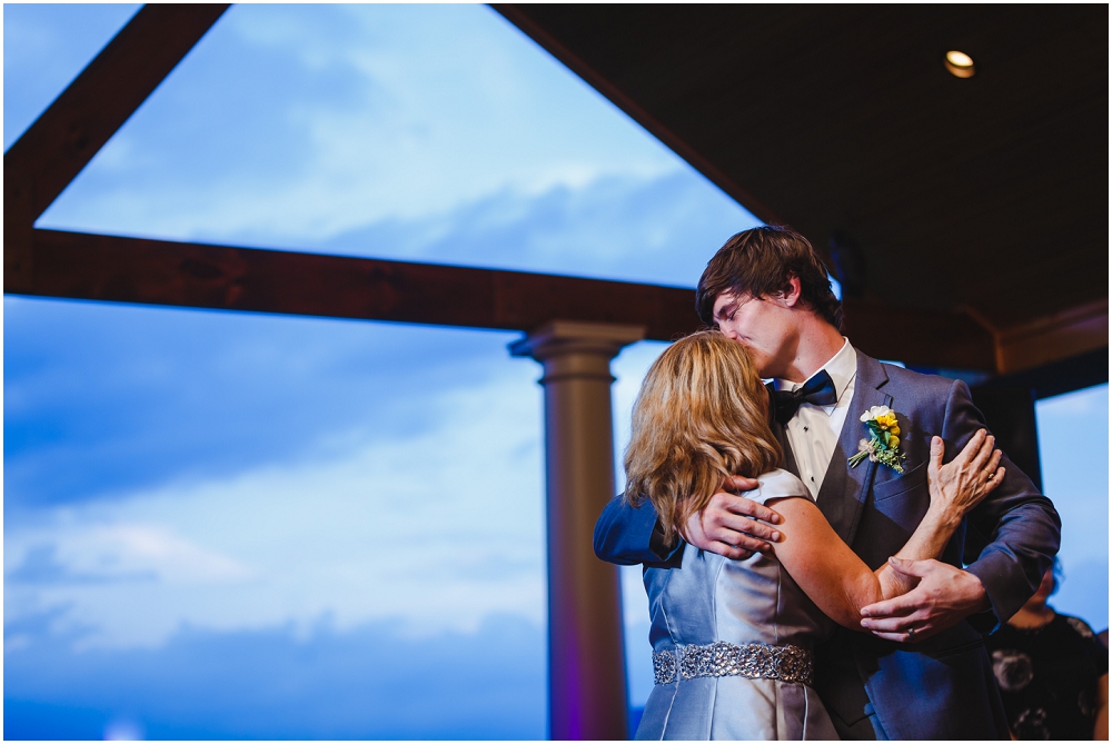 House Mountain Inn Wedding Lexington Virginia Wedding Richmond Wedding photographers_0041