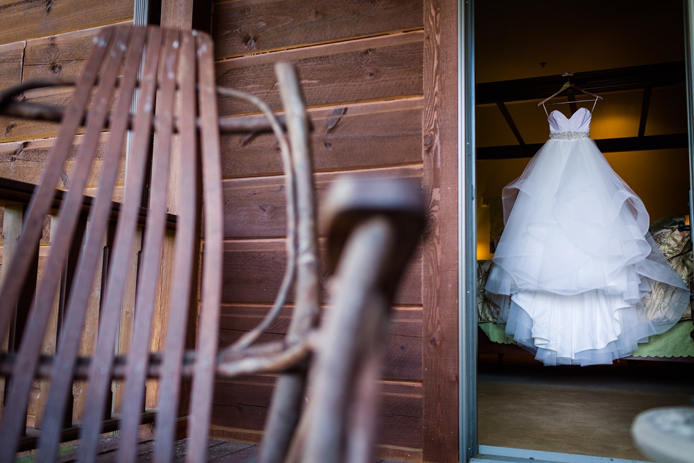 house-mountain-inn-wedding-richmond-wedding-photographers-lexington-wedding_0002