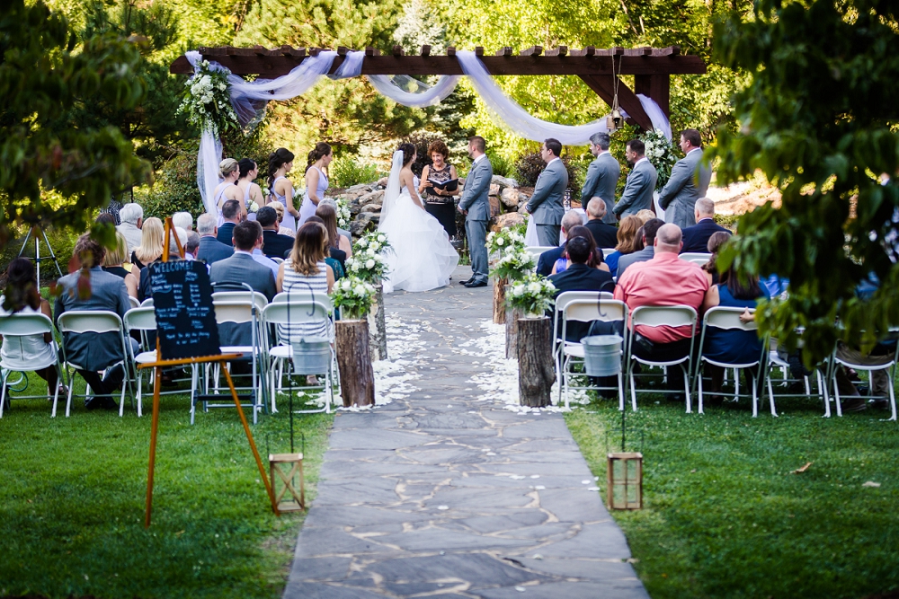 house-mountain-inn-wedding-richmond-wedding-photographers-lexington-wedding_0030