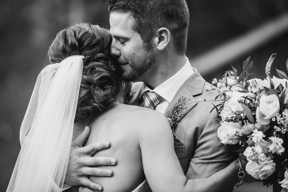 house-mountain-inn-wedding-richmond-wedding-photographers-lexington-wedding_0035