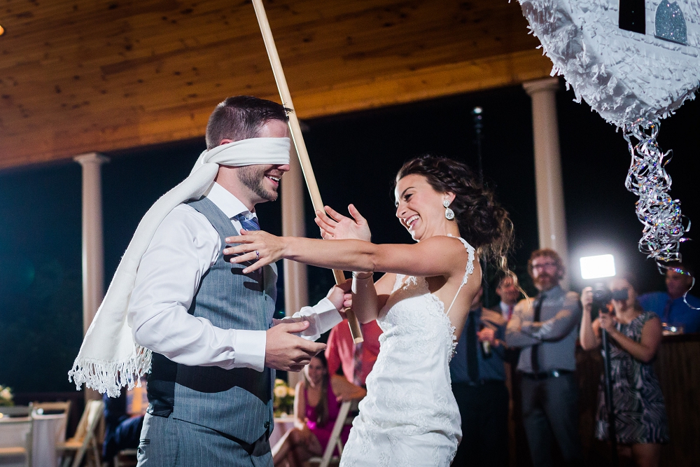 house-mountain-inn-wedding-richmond-wedding-photographers-lexington-wedding_0058