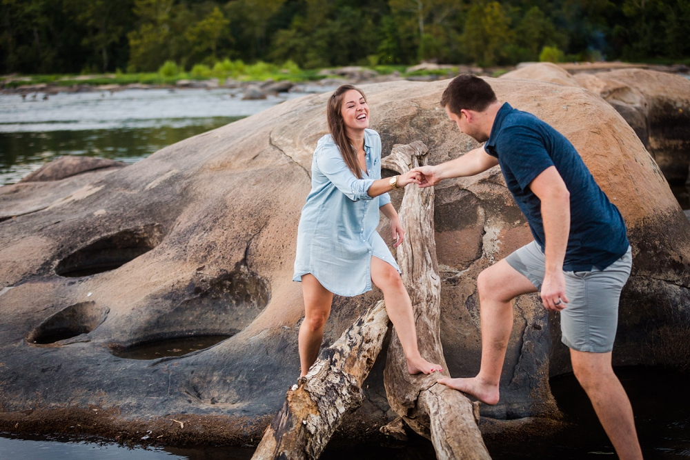 richmond-river-james-river-engagement-wedding-richmond-wedding-photographers_0024